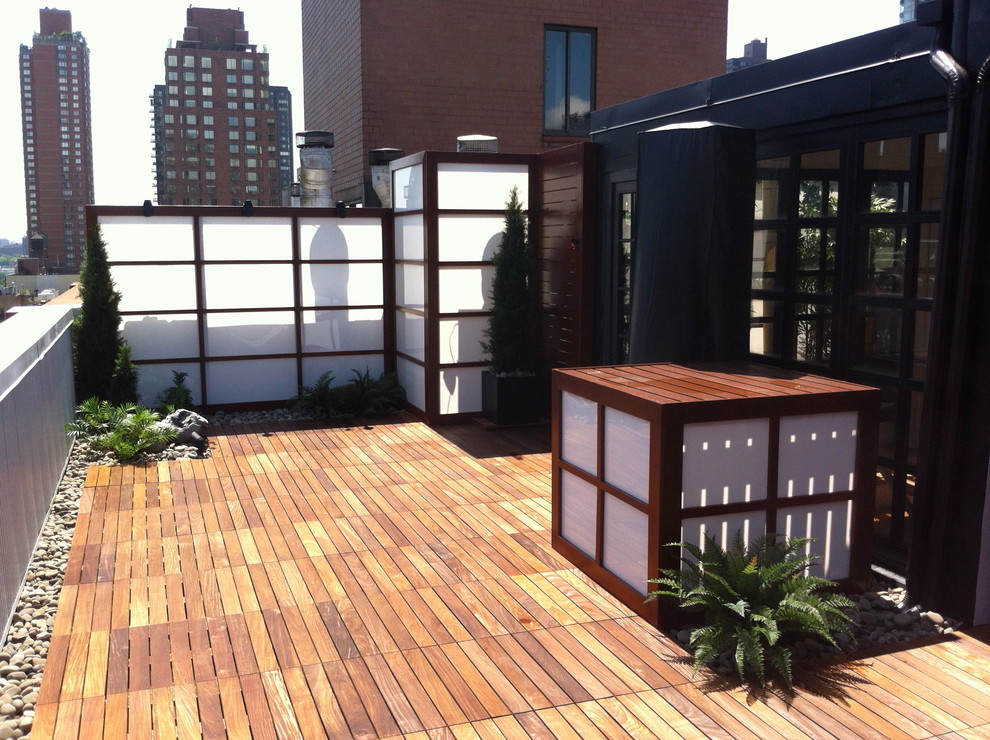 Photo of a contemporary terrace in New York.