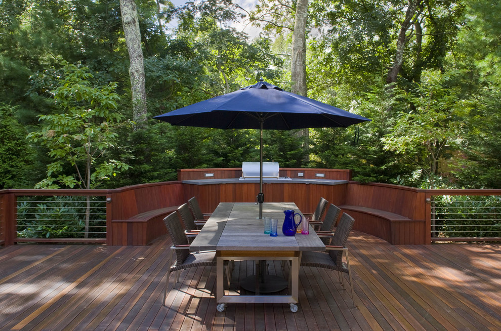 Photo of a contemporary terrace in New York with a bbq area.