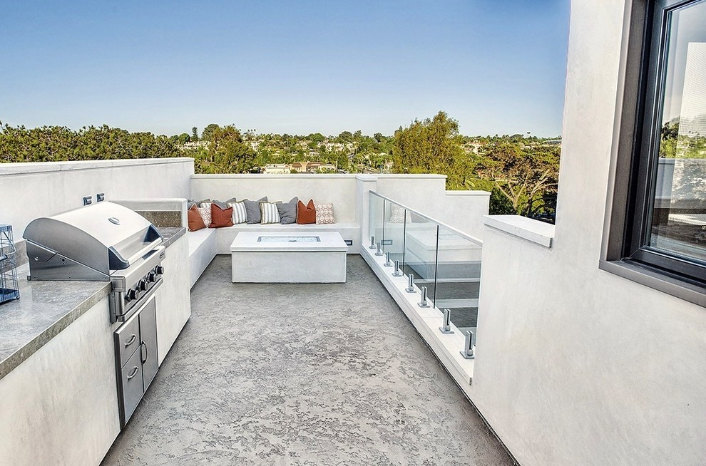 Entire Home Furnishings Encinitas, CA Contemporary Deck San