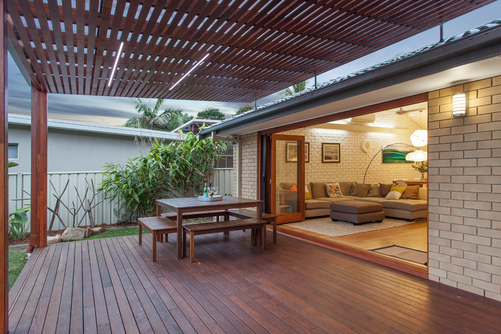 This is an example of a modern terrace in Gold Coast - Tweed.