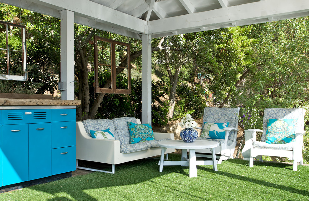 Inspiration for an eclectic deck remodel in Los Angeles