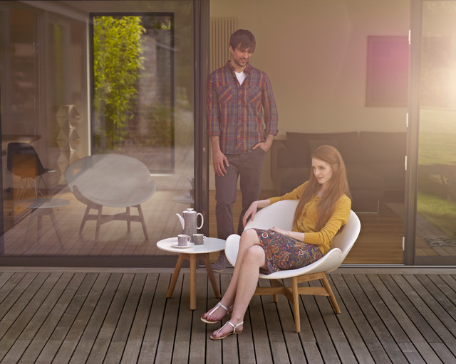 Gloster Outdoor Furniture Moderne Terrasse en Bois Atlanta par authenTEAK Outdoor Living