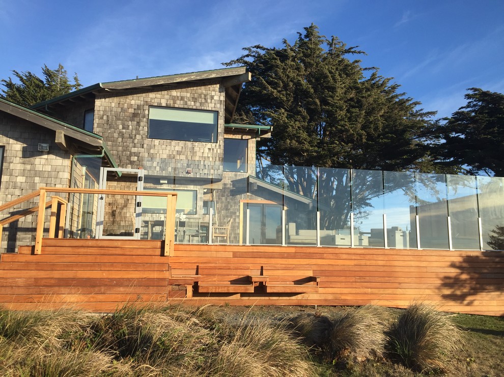 Geräumige, Unbedeckte Maritime Terrasse hinter dem Haus in San Francisco