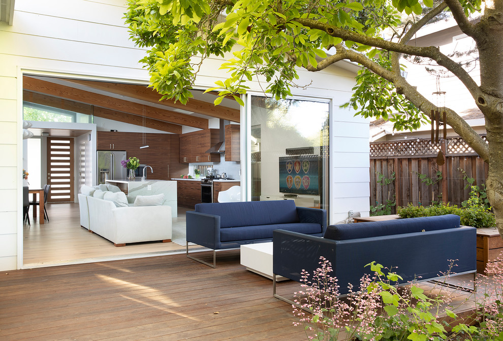 Foto di una terrazza design con nessuna copertura