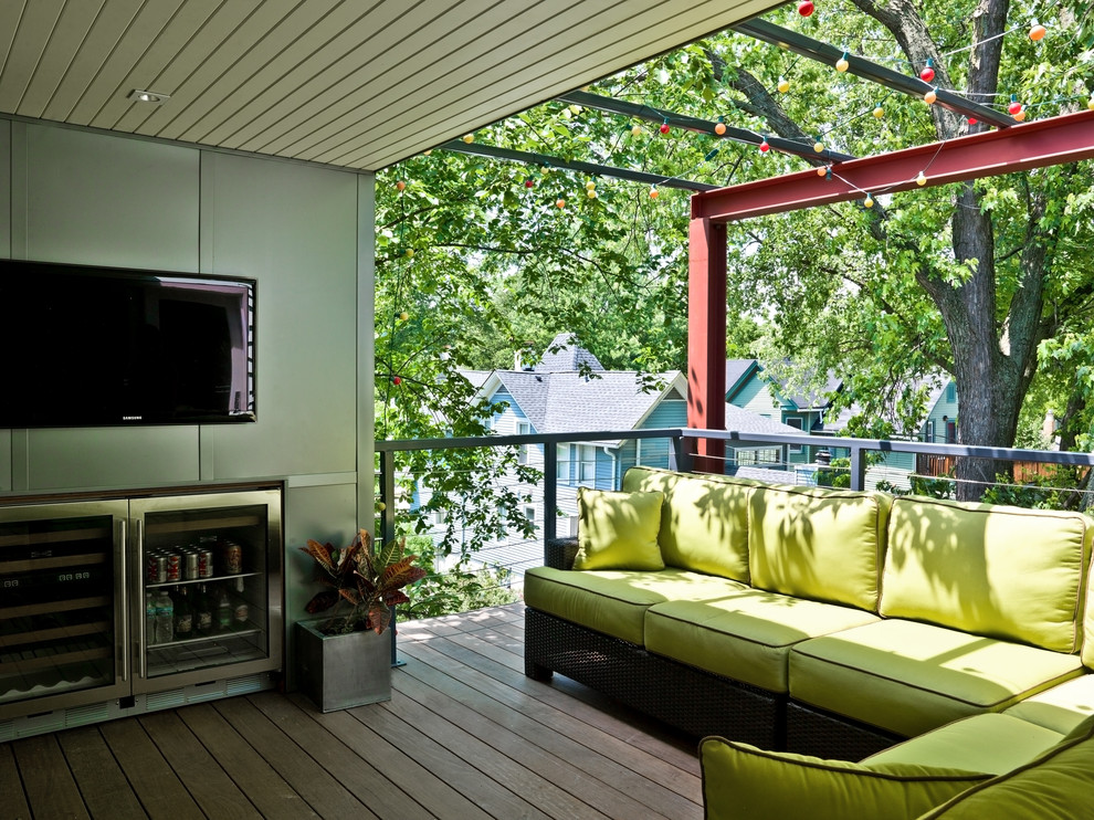 This is an example of a contemporary terrace in Chicago.
