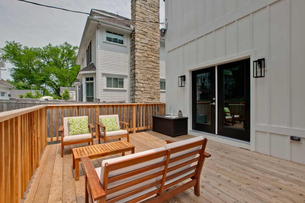 Hinsdale, IL BrightLeafHomes Farmhouse Deck Chicago by