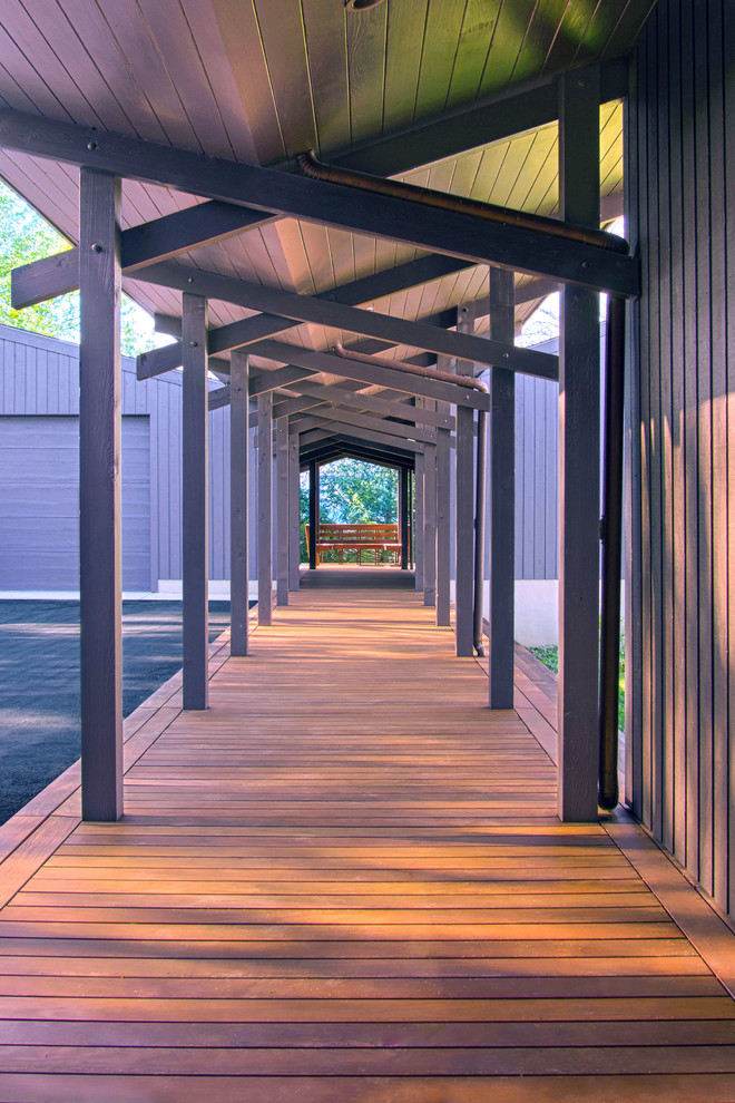 Inspiration for a large contemporary backyard deck remodel in Cincinnati