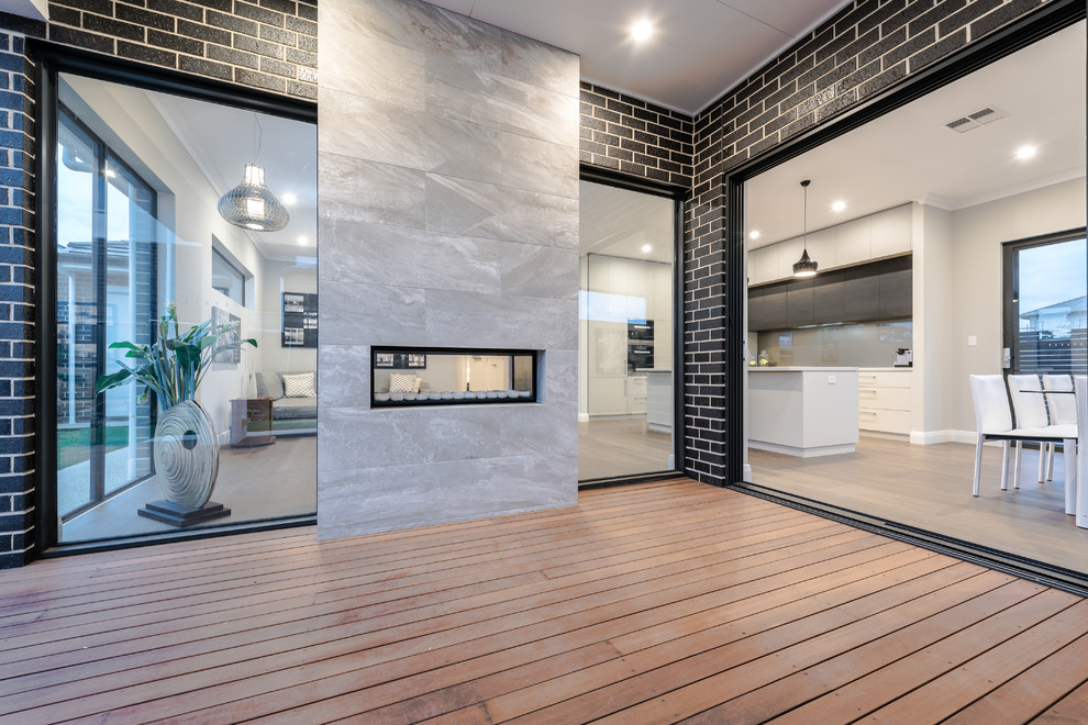 Indoor Outdoor Flow with a Double Sided DX1000 Modern Deck Other