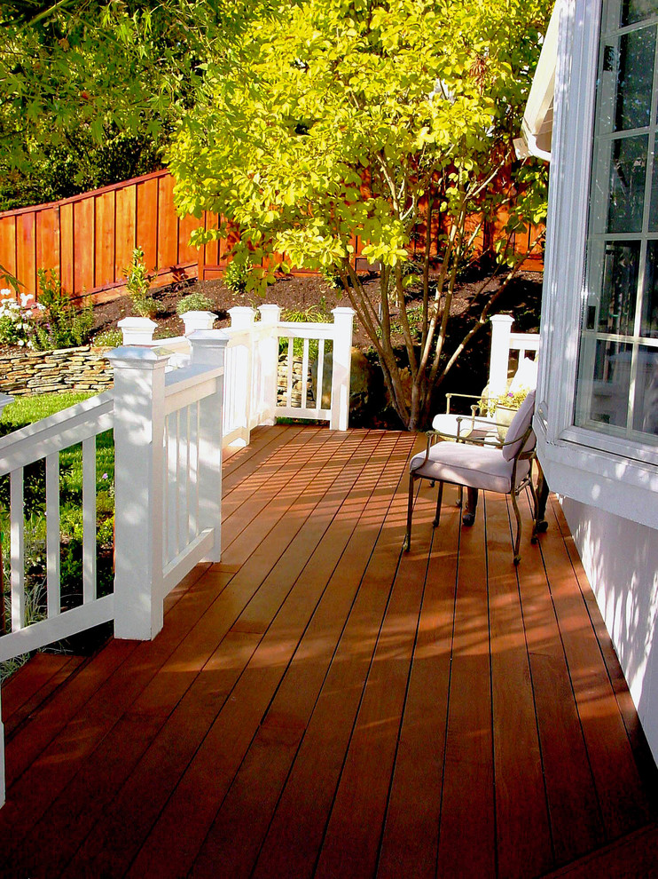 Inspiration for a small timeless backyard deck remodel in San Francisco with no cover