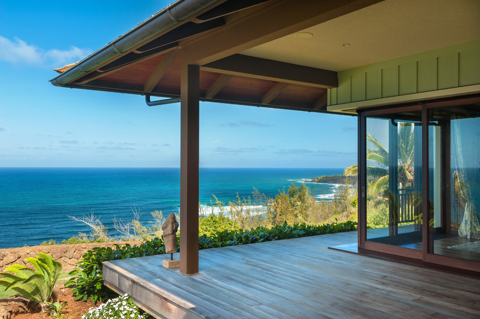 Kaua'i Vacation Home Tropical Deck Hawaii by WhiteSpace