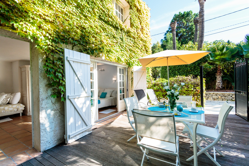 Unbedeckte Mediterrane Terrasse in Nizza