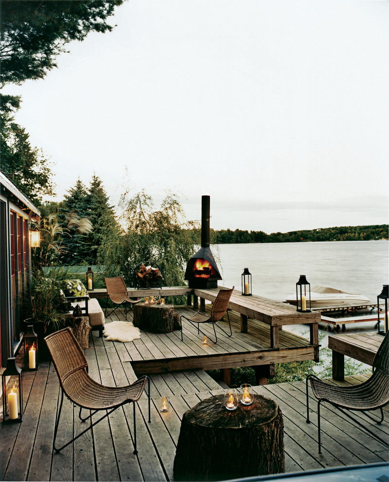 Rustic terrace in New York with feature lighting.