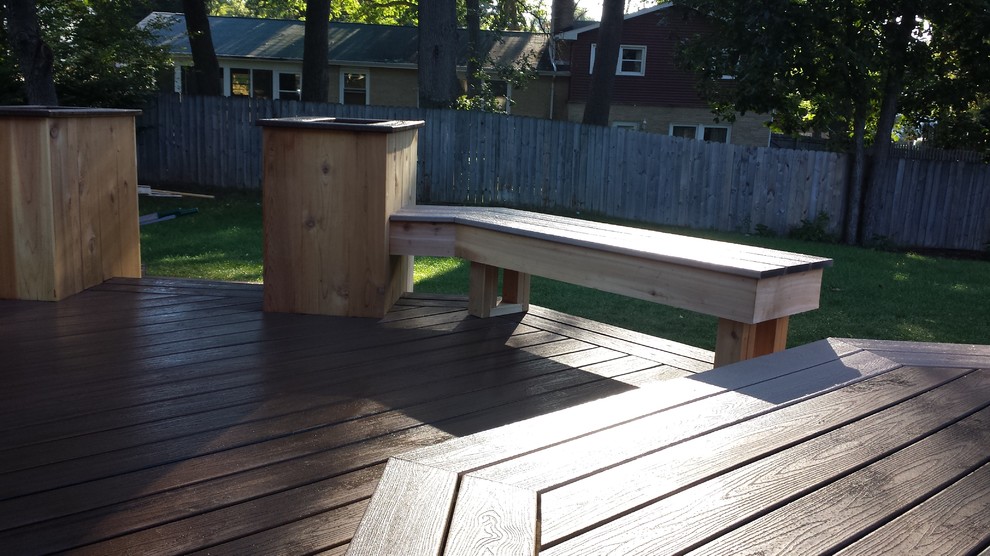 Inspiration for a contemporary deck remodel in Grand Rapids