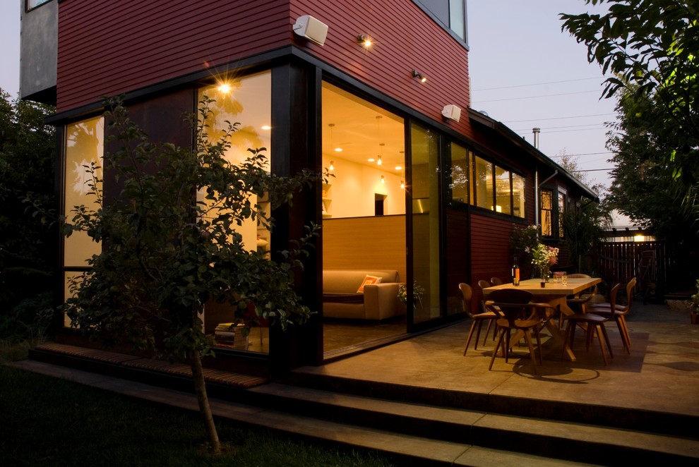 Design ideas for a small urban back terrace in San Francisco.