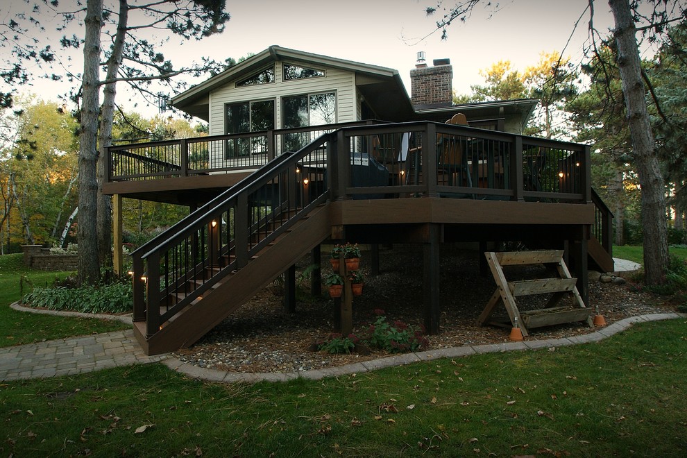 Deck - traditional backyard deck idea in Minneapolis