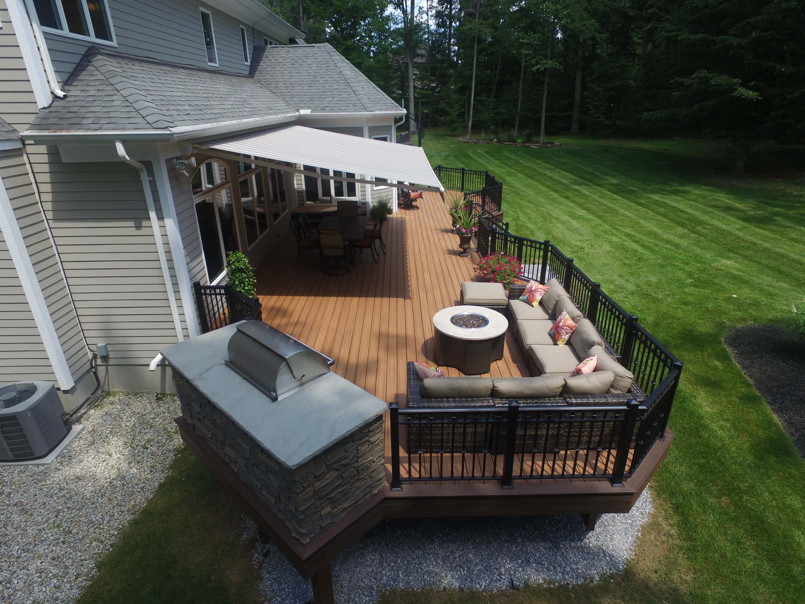 おしゃれなウッドデッキの画像 21年9月 Houzz ハウズ