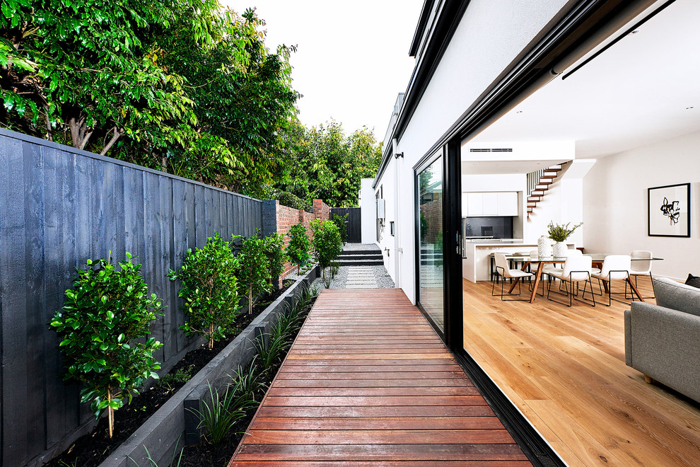 Inspiration for a contemporary terrace in Melbourne.