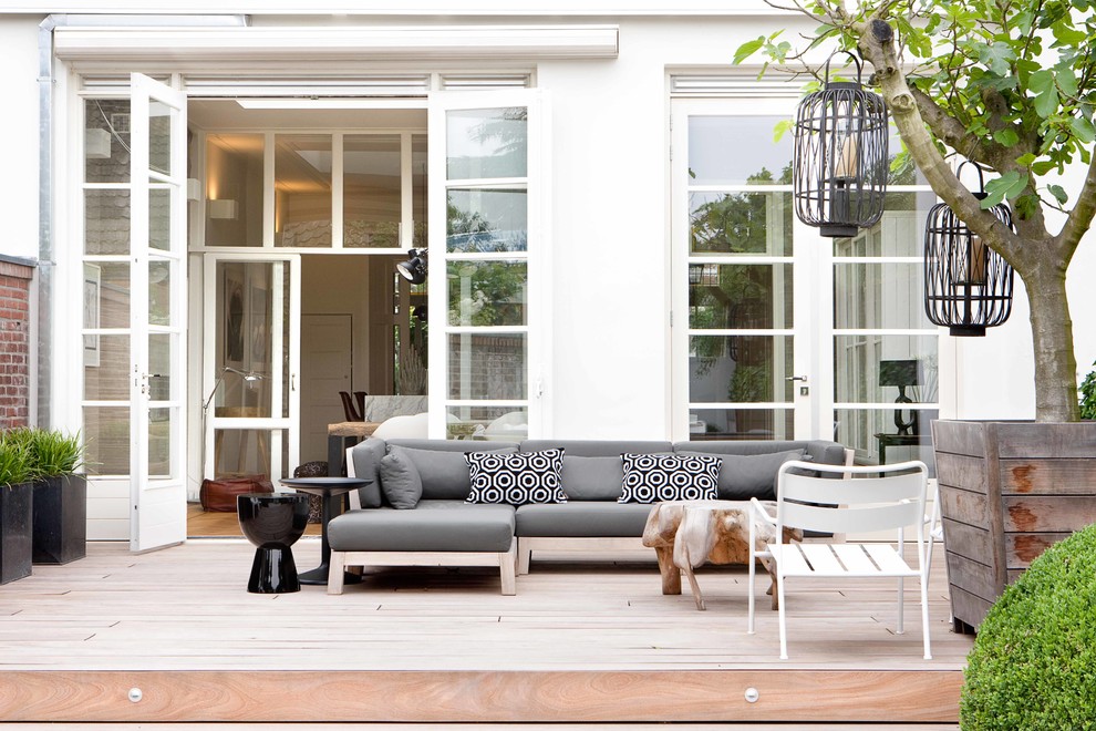 Inspiration for a contemporary terrace in Amsterdam.