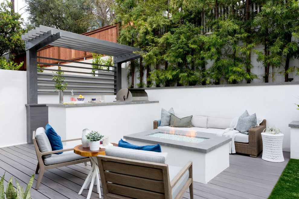 Inspiration for a contemporary terrace in Los Angeles with a bbq area.