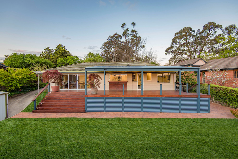 Mittelgroße Moderne Pergola Terrasse hinter dem Haus mit Outdoor-Küche in Canberra - Queanbeyan