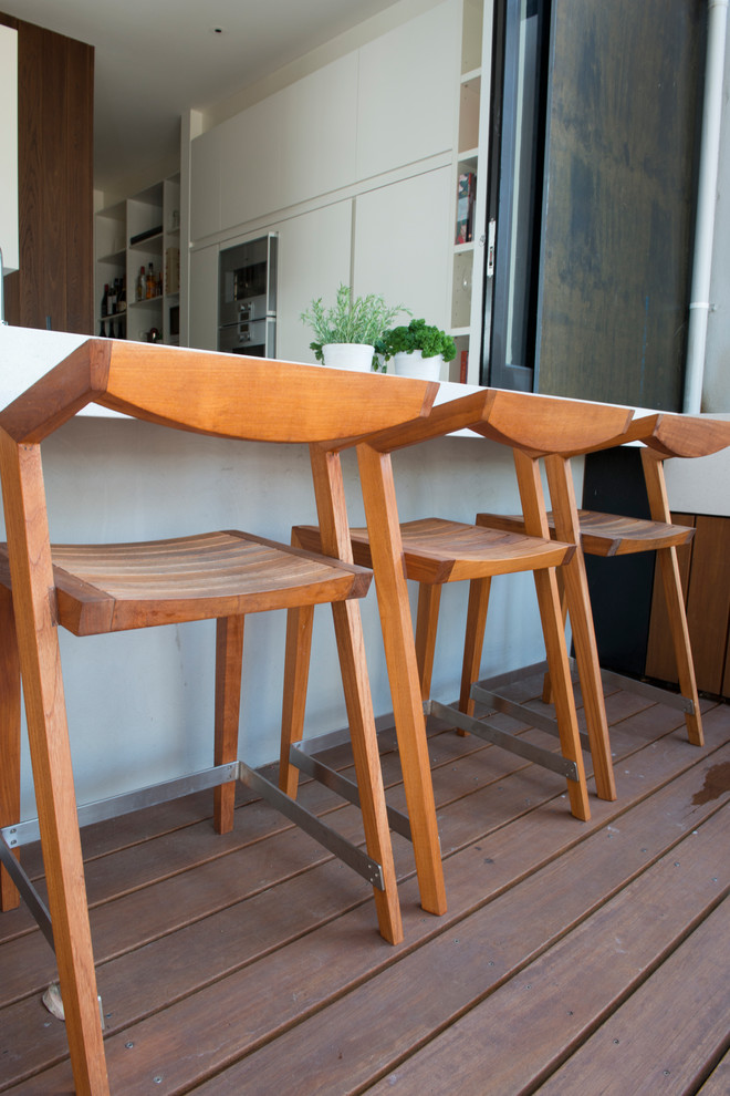 Mittelgroße Moderne Terrasse hinter dem Haus in Melbourne