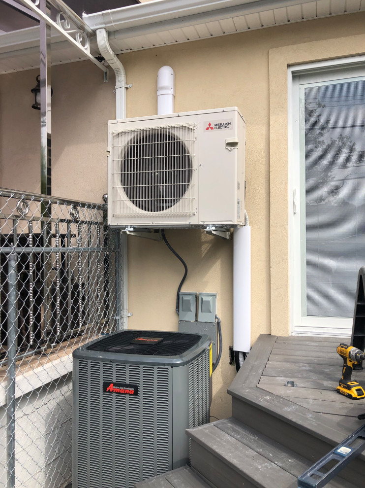 Mitsubishi Mini Ductless Contemporary Deck New York by P.T