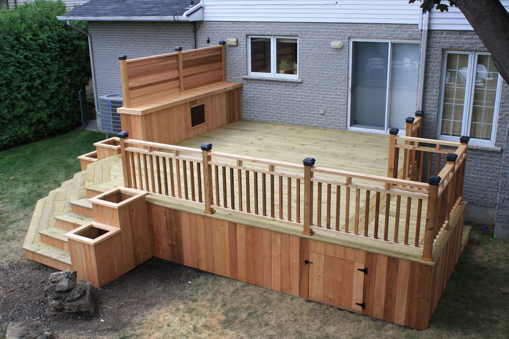 Modern Deck - Modern - Deck - Montreal | Houzz