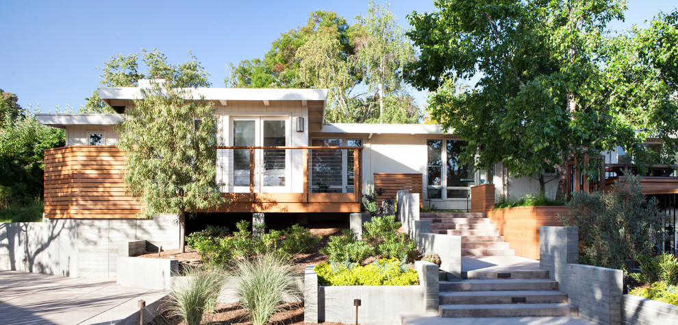 Inspiration for a contemporary deck remodel in San Francisco