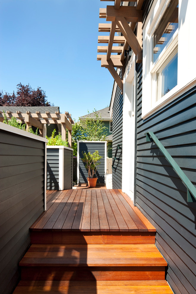 Deck - transitional deck idea in Seattle