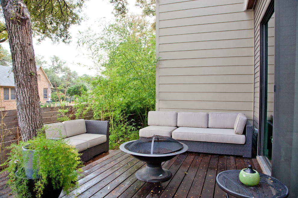 Design ideas for a contemporary terrace in Austin.