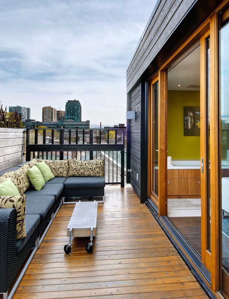 Unbedeckte Klassische Terrasse in Toronto