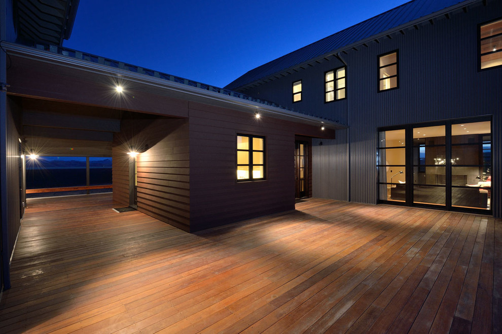 Foto de terraza de estilo de casa de campo grande en anexo de casas