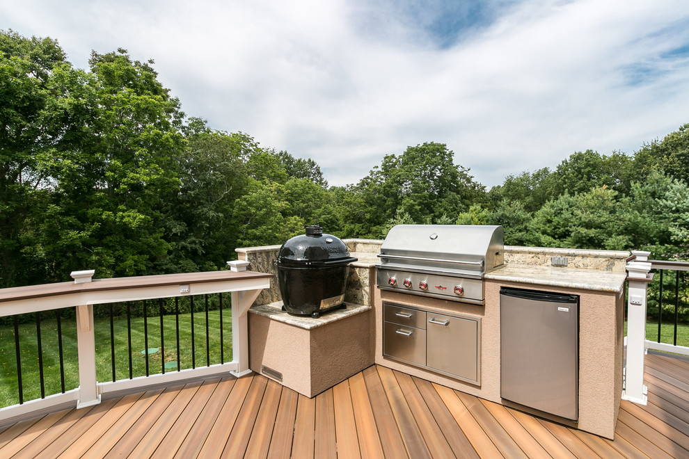 Mid-sized elegant backyard outdoor kitchen deck photo in Baltimore