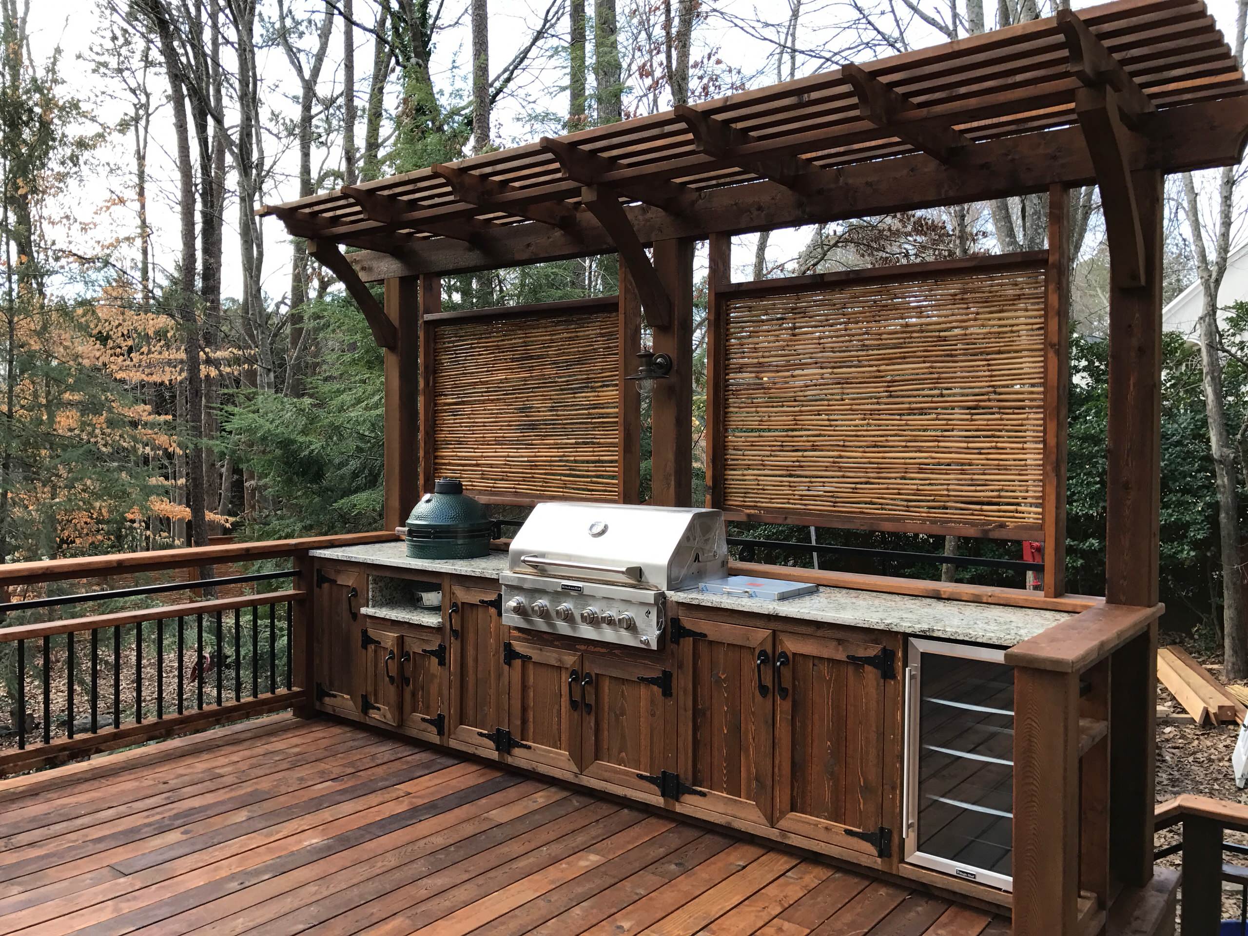 Outdoor Kitchen With Green Egg Grill - Photos & Ideas | Houzz