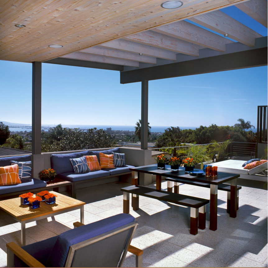 Photo of a contemporary terrace in San Diego.