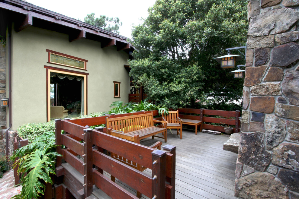 Example of a classic deck design in San Diego