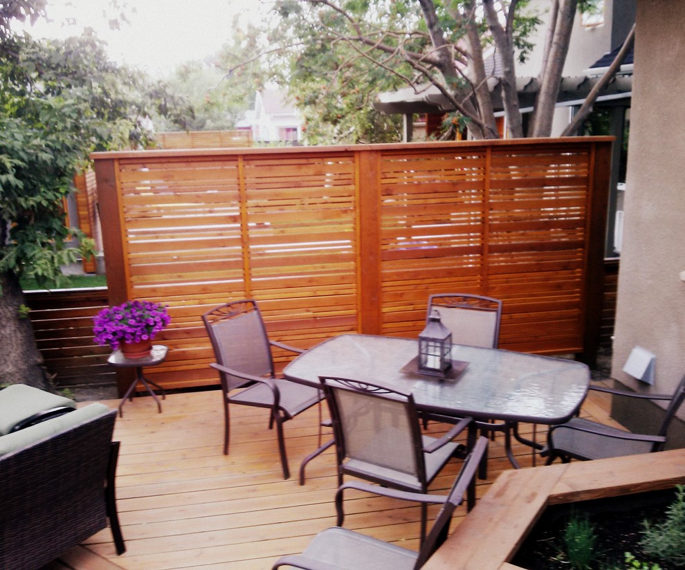 Privacy screen and deck Traditional Deck Calgary by Building