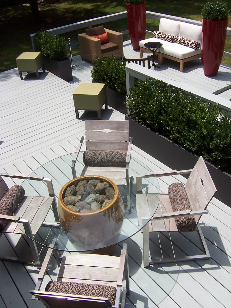 Deck - contemporary deck idea in Little Rock with no cover