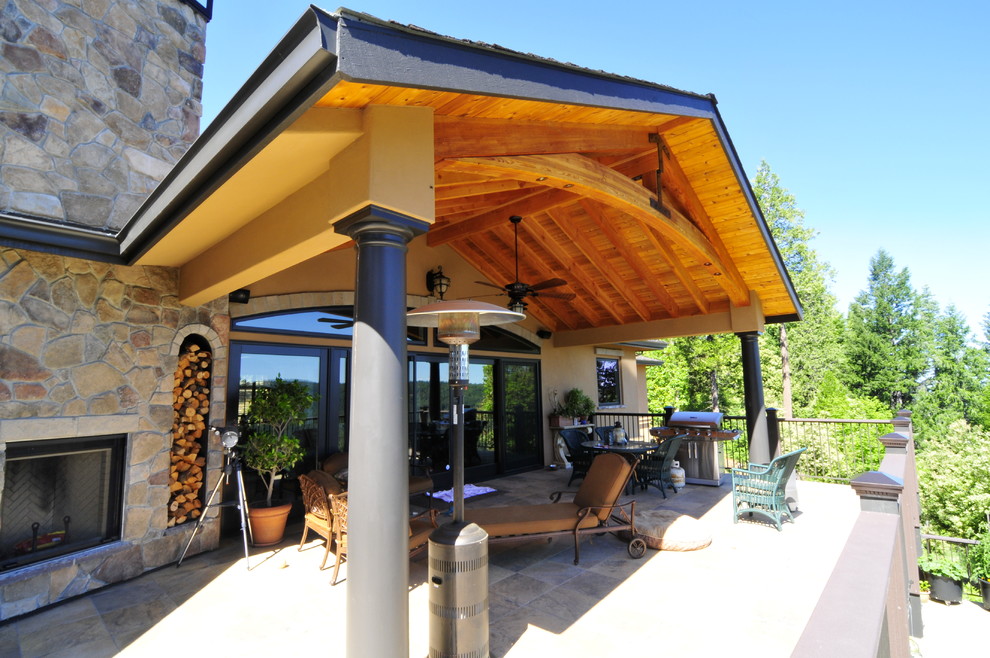 Photo of a traditional terrace in Sacramento.