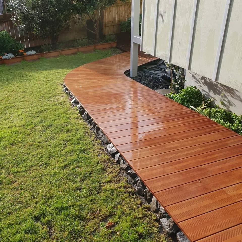 Large rural back terrace in Auckland with no cover.