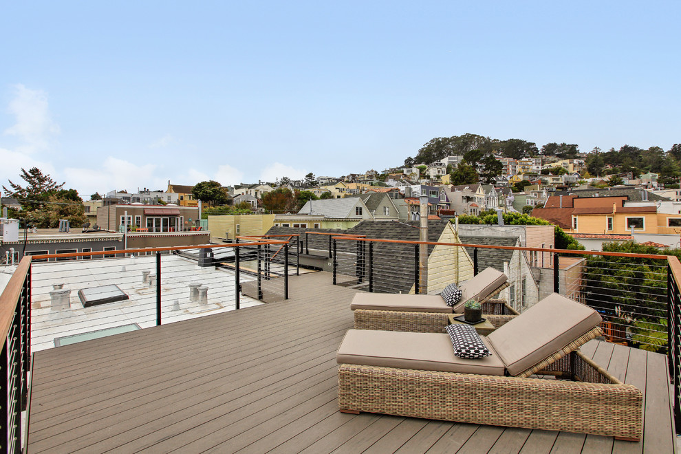 Large traditional roof terrace in San Francisco with no cover.