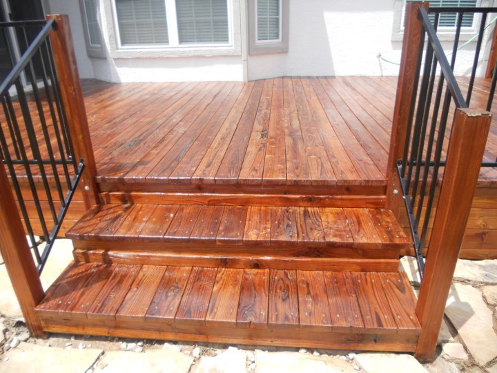 Inspiration for a timeless deck remodel in Austin