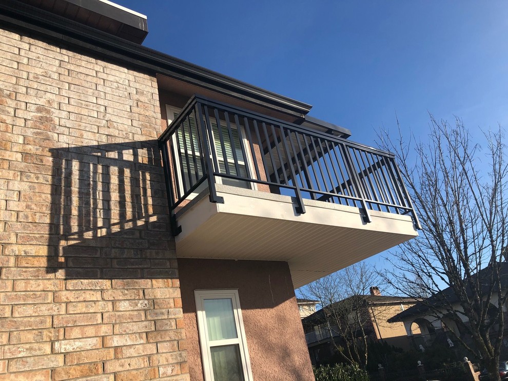 Repair deck, vinyl deck waterproofing, railing and patio cover. COMPLETED Deck Vancouver