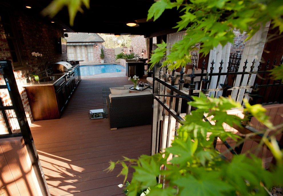 Trendy deck photo in New Orleans