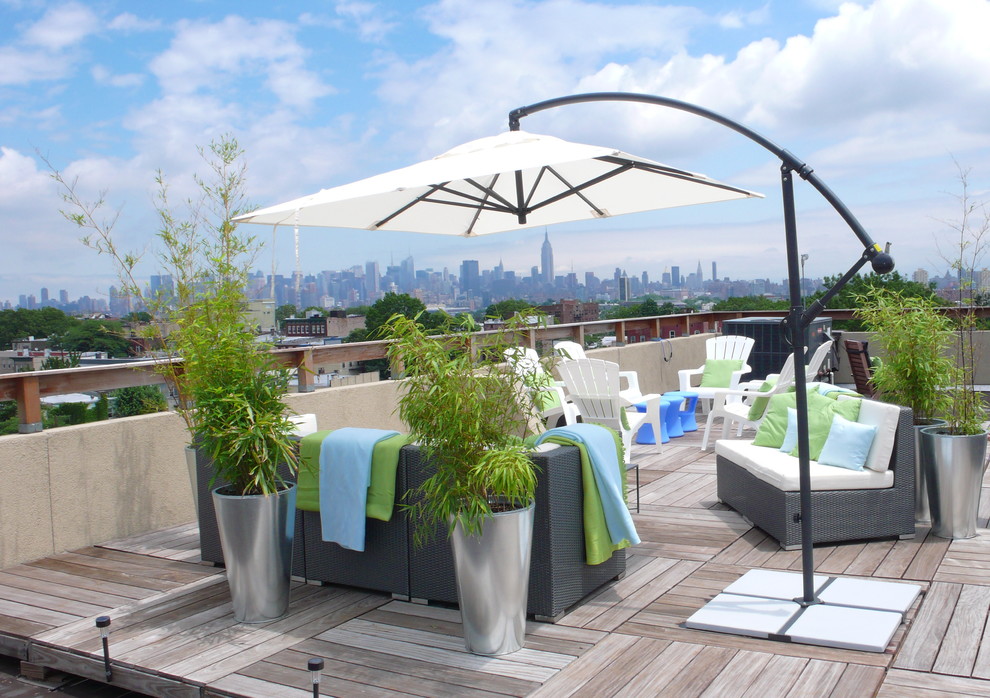 Foto di una terrazza minimalista di medie dimensioni e sul tetto