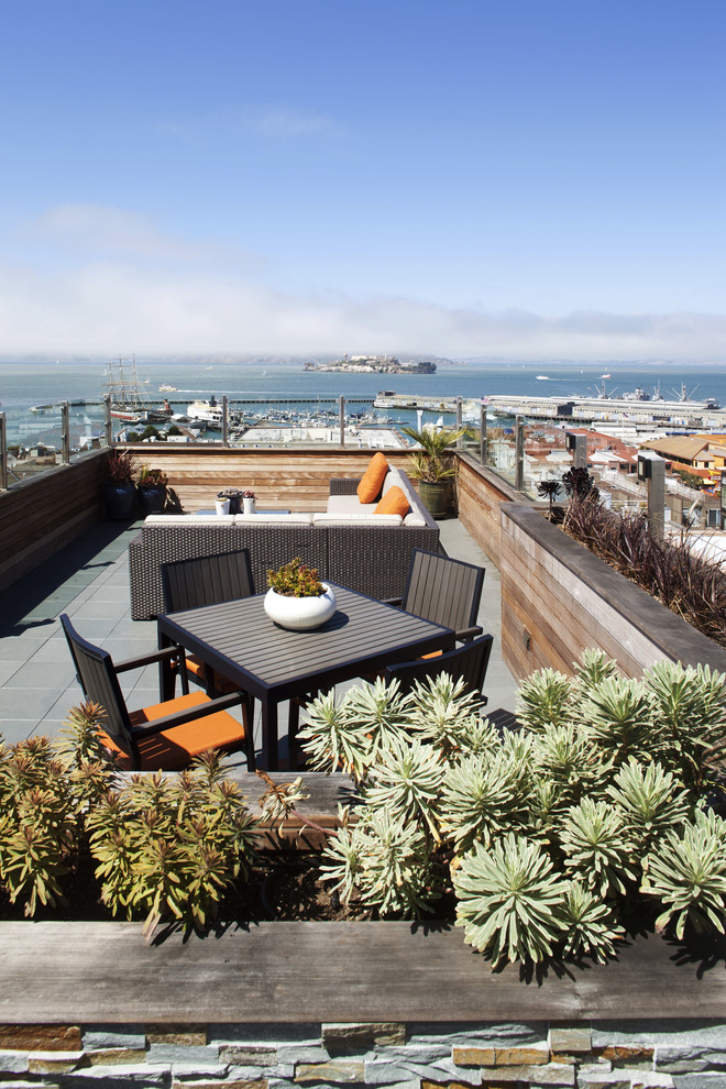 Inspiration for a contemporary rooftop rooftop deck remodel in San Francisco with no cover