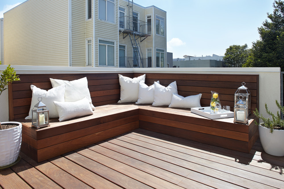 Mid-sized minimalist rooftop deck photo in San Francisco