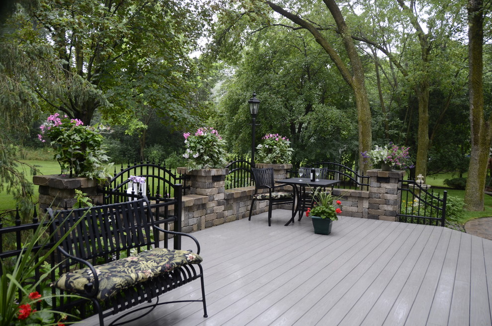 Traditional terrace in Milwaukee.