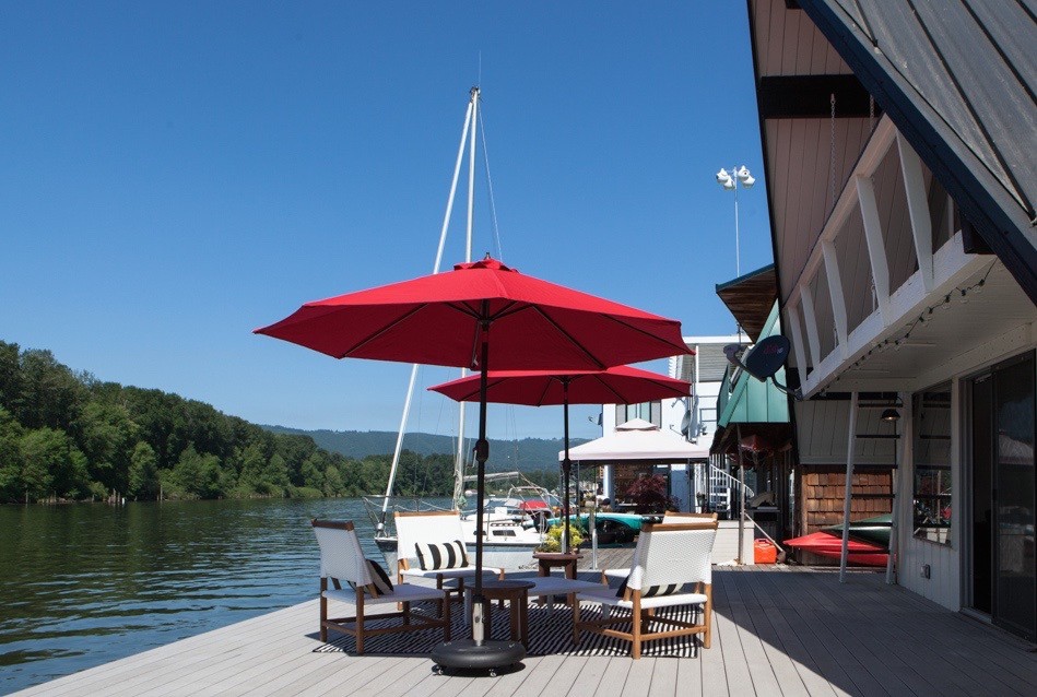 SLEEPLESS in PORTLAND Houseboat Diary Eclectic Deck Portland