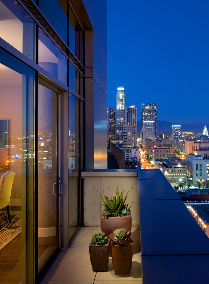 Southern California Homes Contemporary Deck Los Angeles by